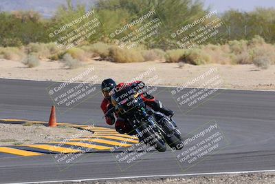 media/Oct-08-2022-SoCal Trackdays (Sat) [[1fc3beec89]]/Turn 10 (945am)/